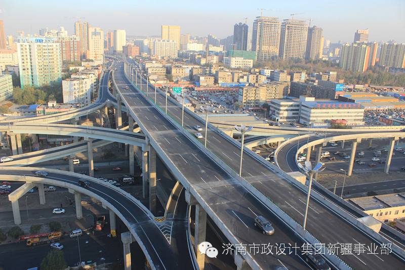 烏市克拉瑪依路高架道路第四標(biāo)段榮獲2013年度“新疆市政金杯示范工程”