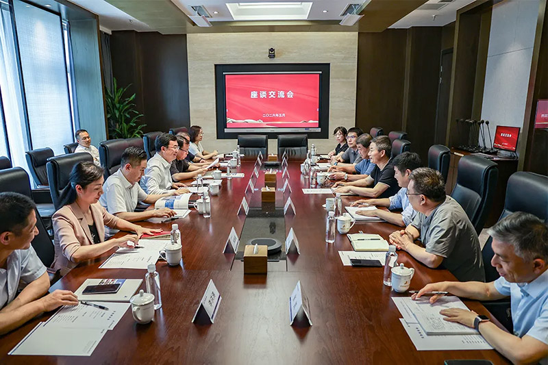 市中區(qū)孟慶順區(qū)長蒞臨集團走訪調(diào)研
